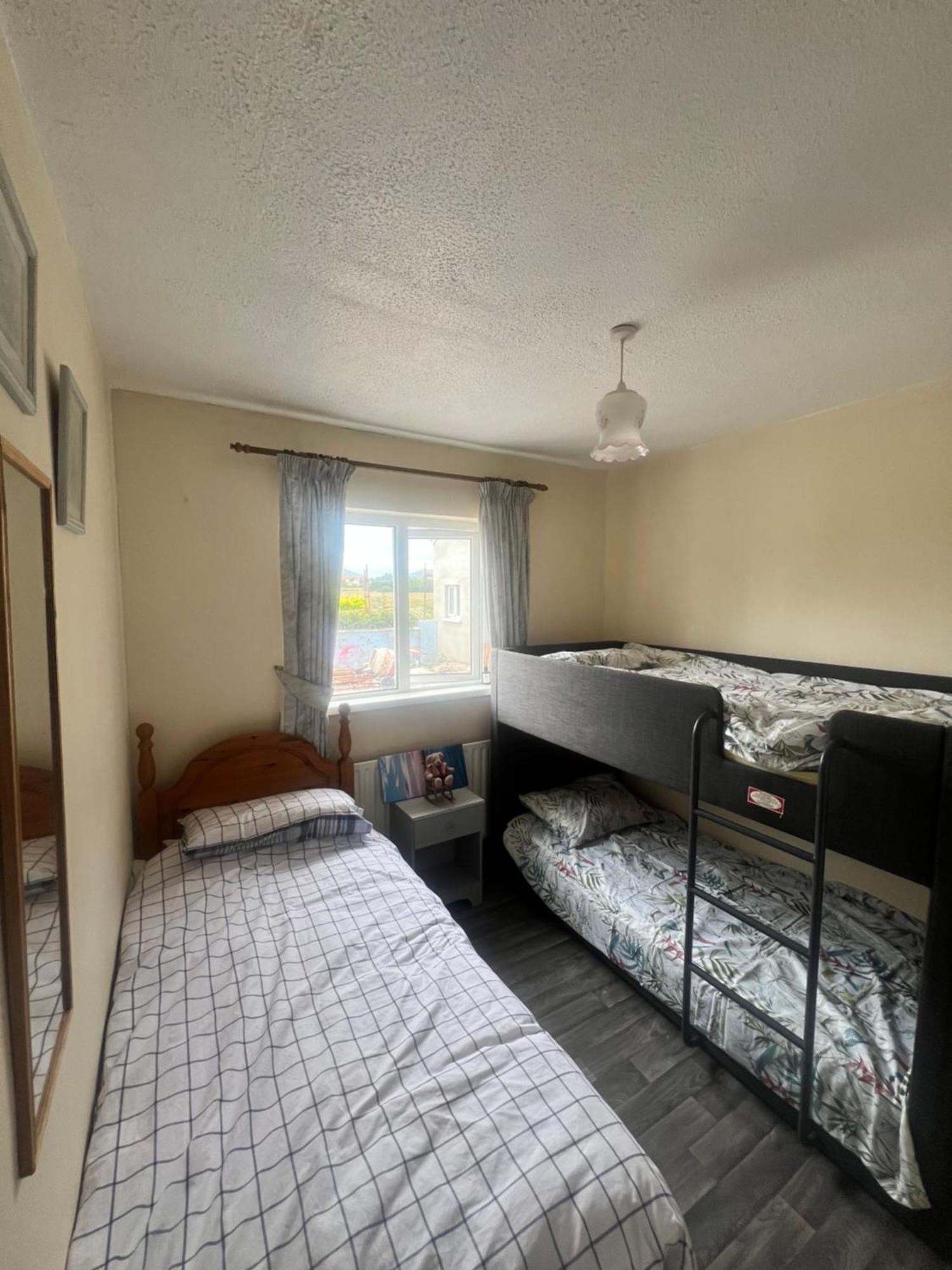 Shalom Bungalow Falcarragh Mountain View Oldtown Esterno foto